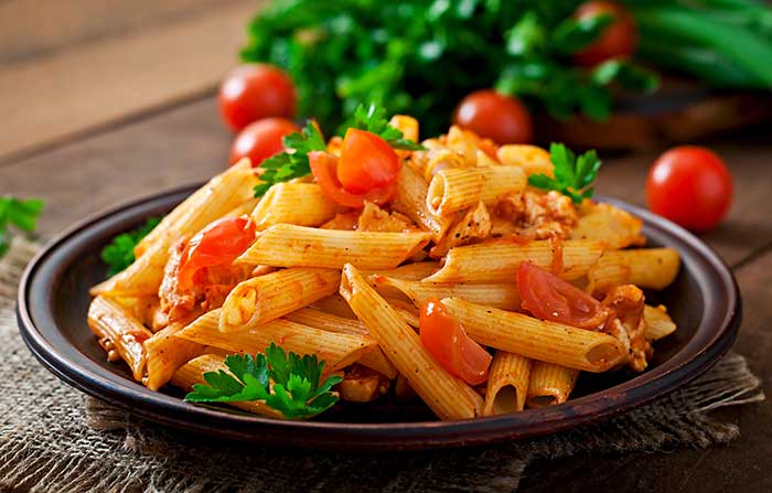 Penne Pasta With Cherry Tomatoes – Alex Vigo